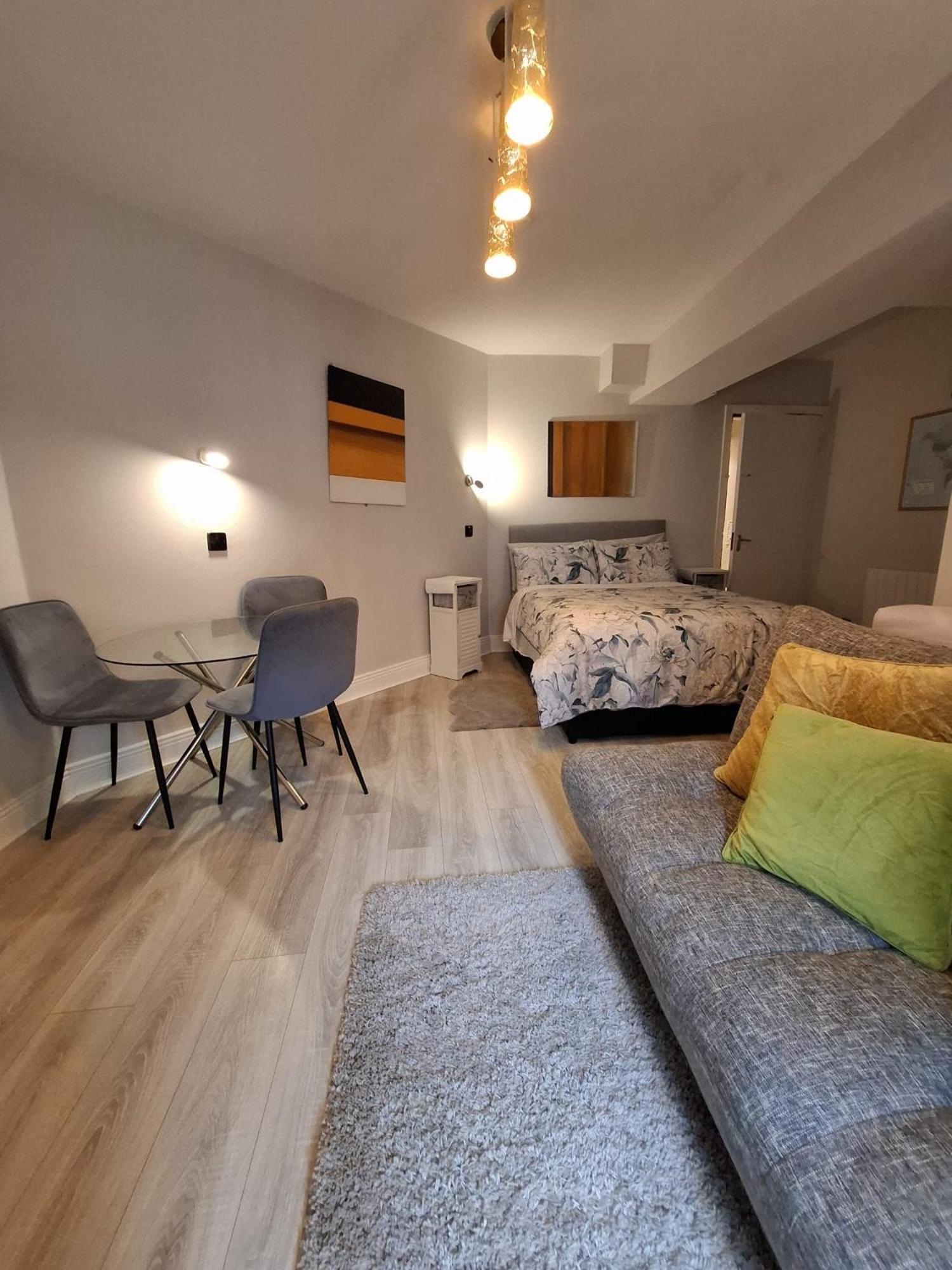 Mariners Rest One Bedroom In Innishannon Village Apartment *