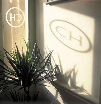 Guest house Crawford House- Scholarlee Living Cork
