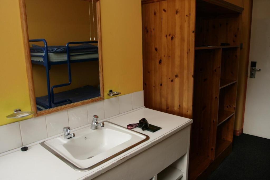 Hostel Kinlay House