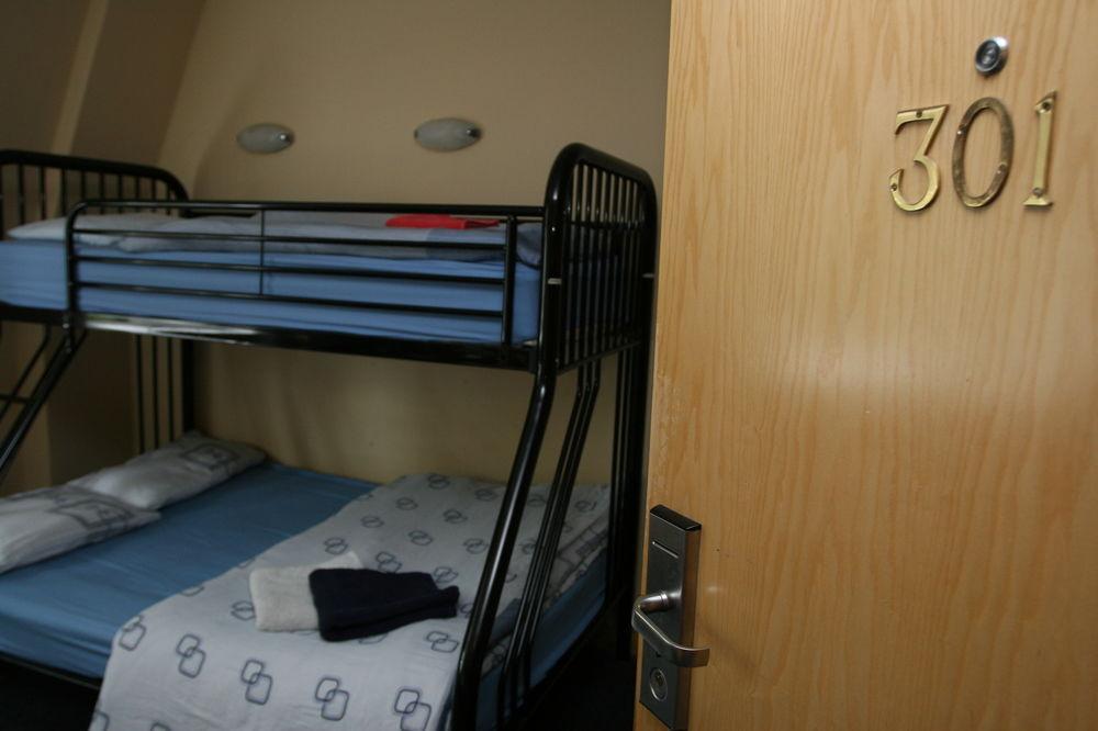 Hostel Kinlay House *