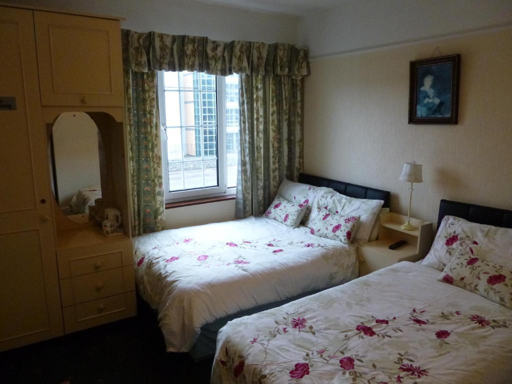 Bed & Breakfast Lisadell House Cork