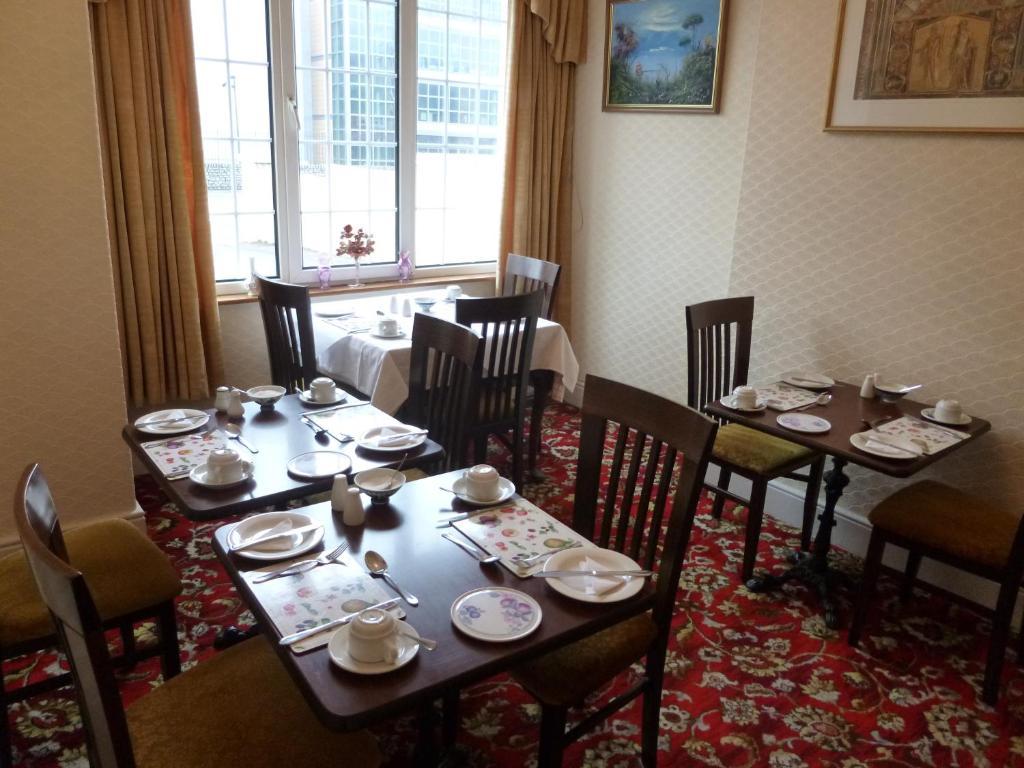 Bed & Breakfast Lisadell House Cork