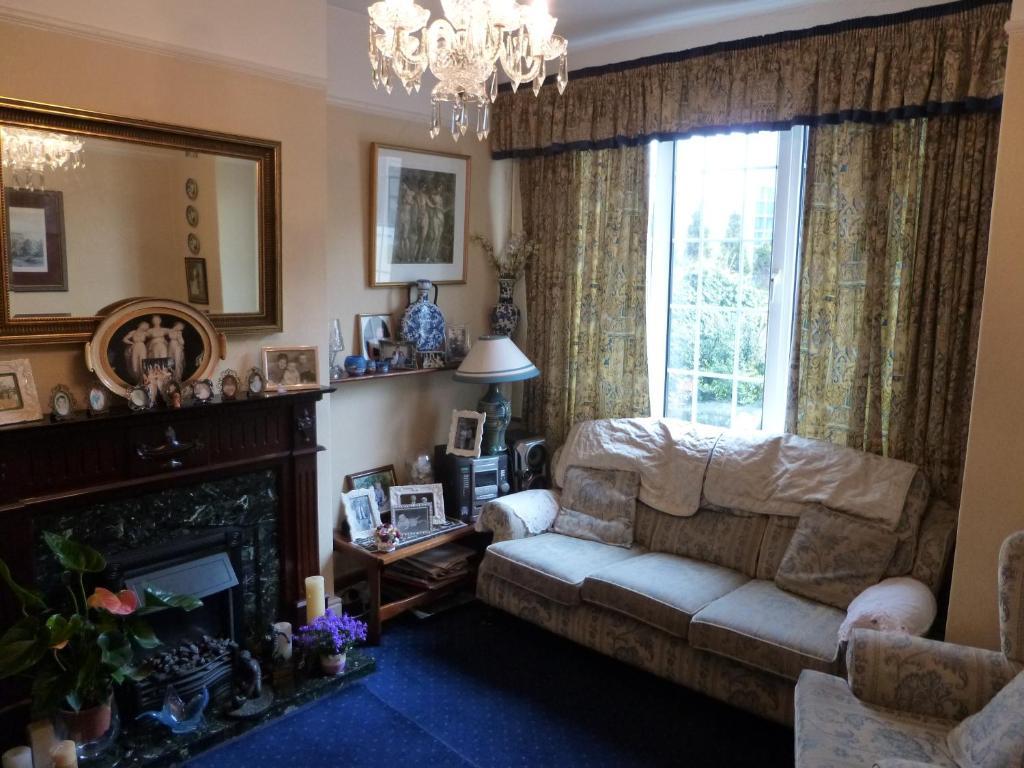 Bed & Breakfast Lisadell House