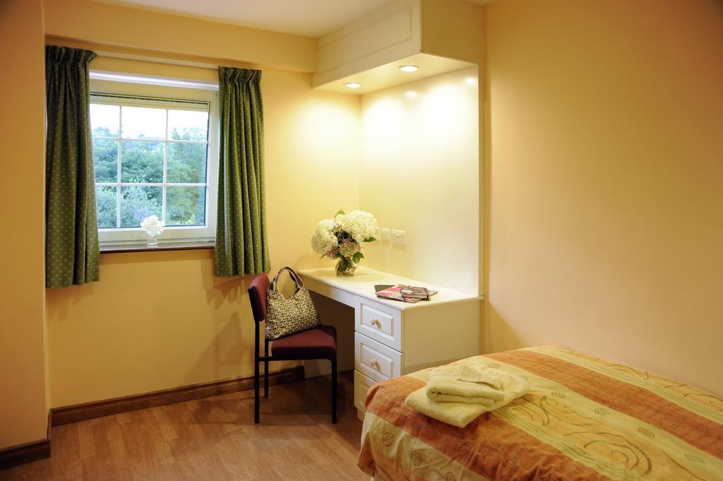 Brookfield Holiday Village *