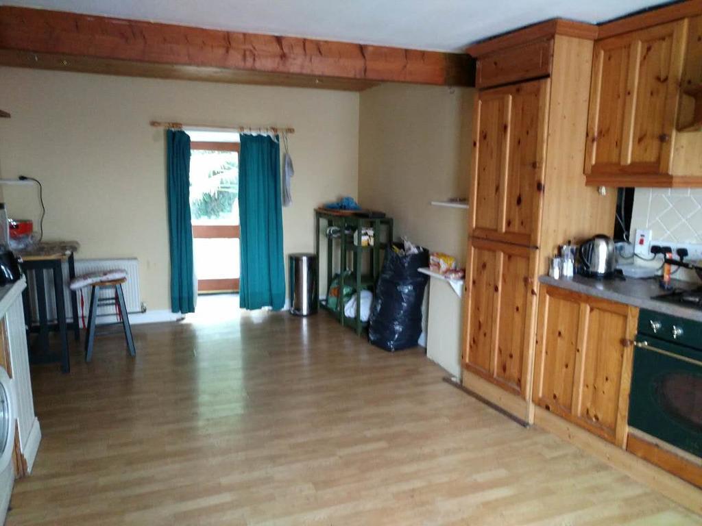 Kent Train Station Guest house *