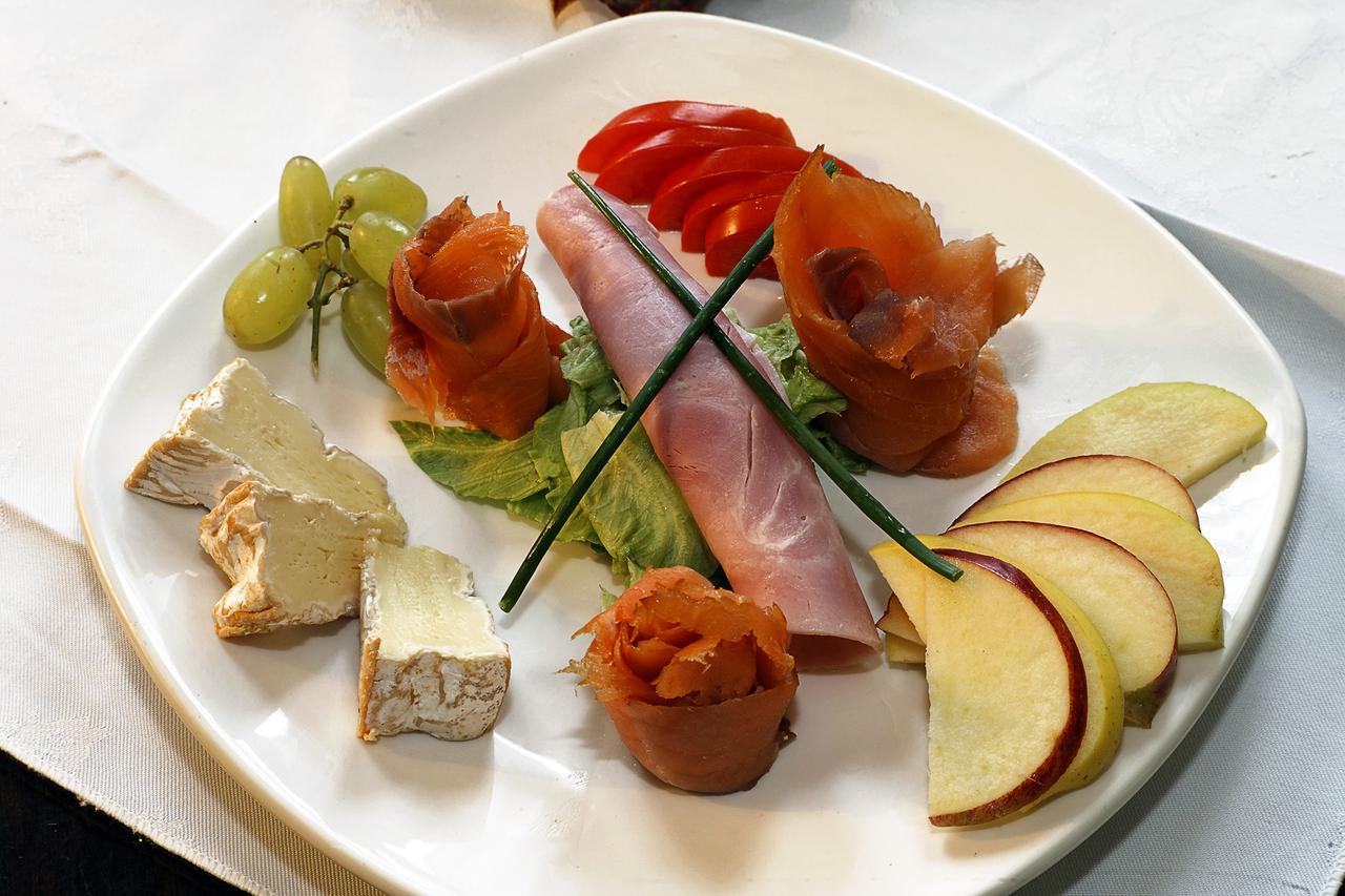 Guest house Garnish House 3*