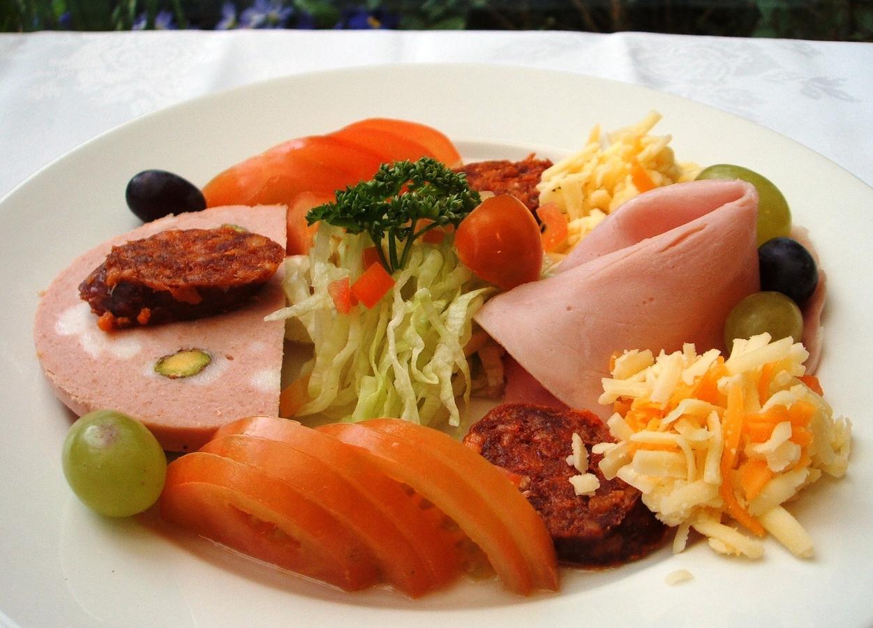 Garnish House