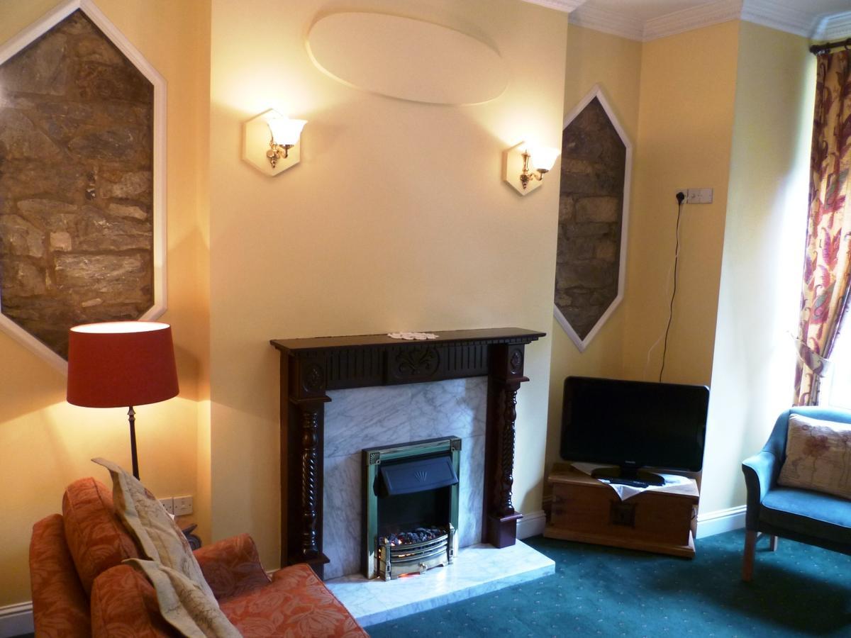 Garnish House 3* Cork