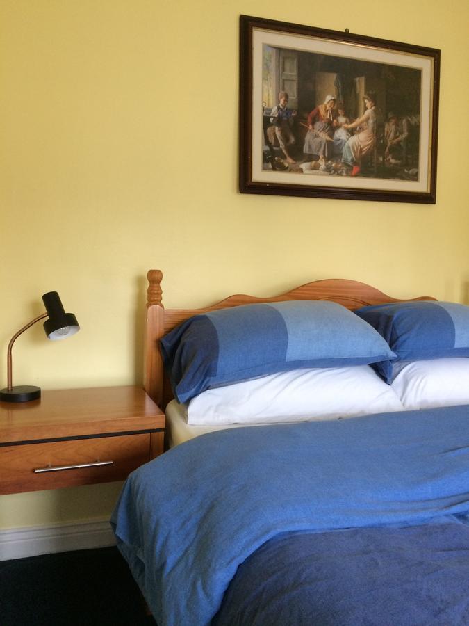 Hostel Kinlay House