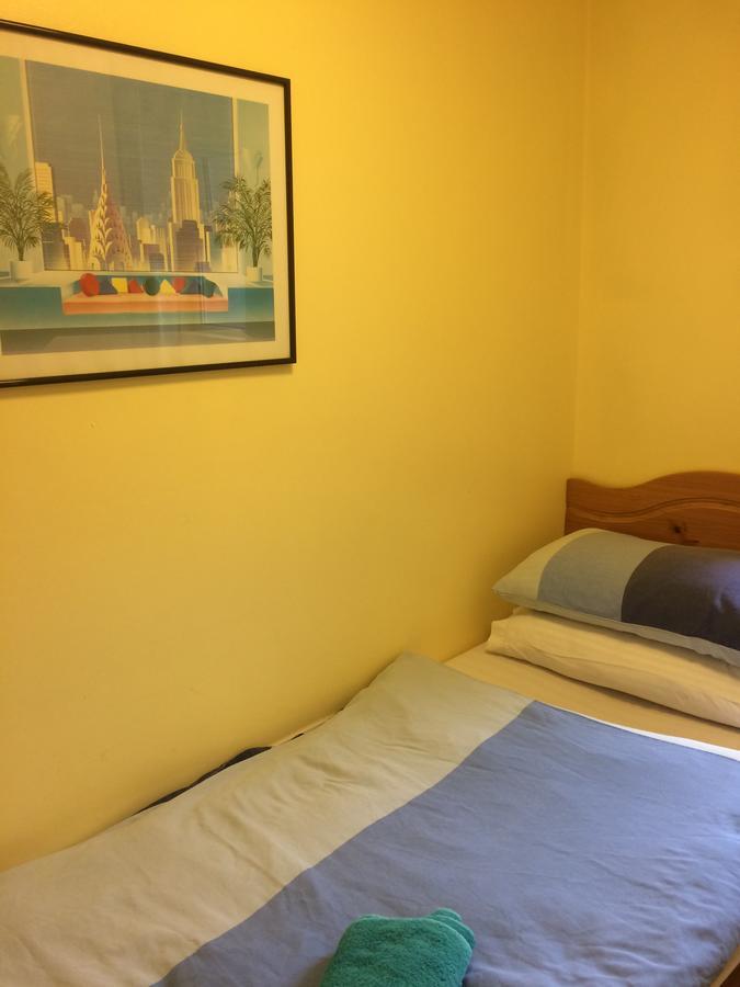 Hostel Kinlay House
