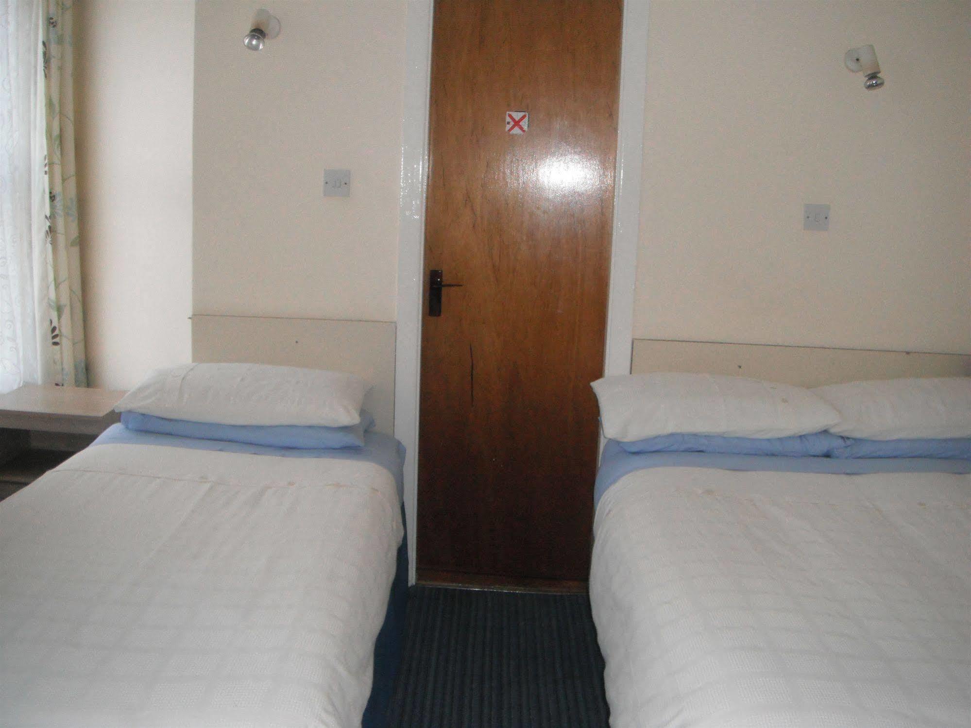 Clon Ross Hotel