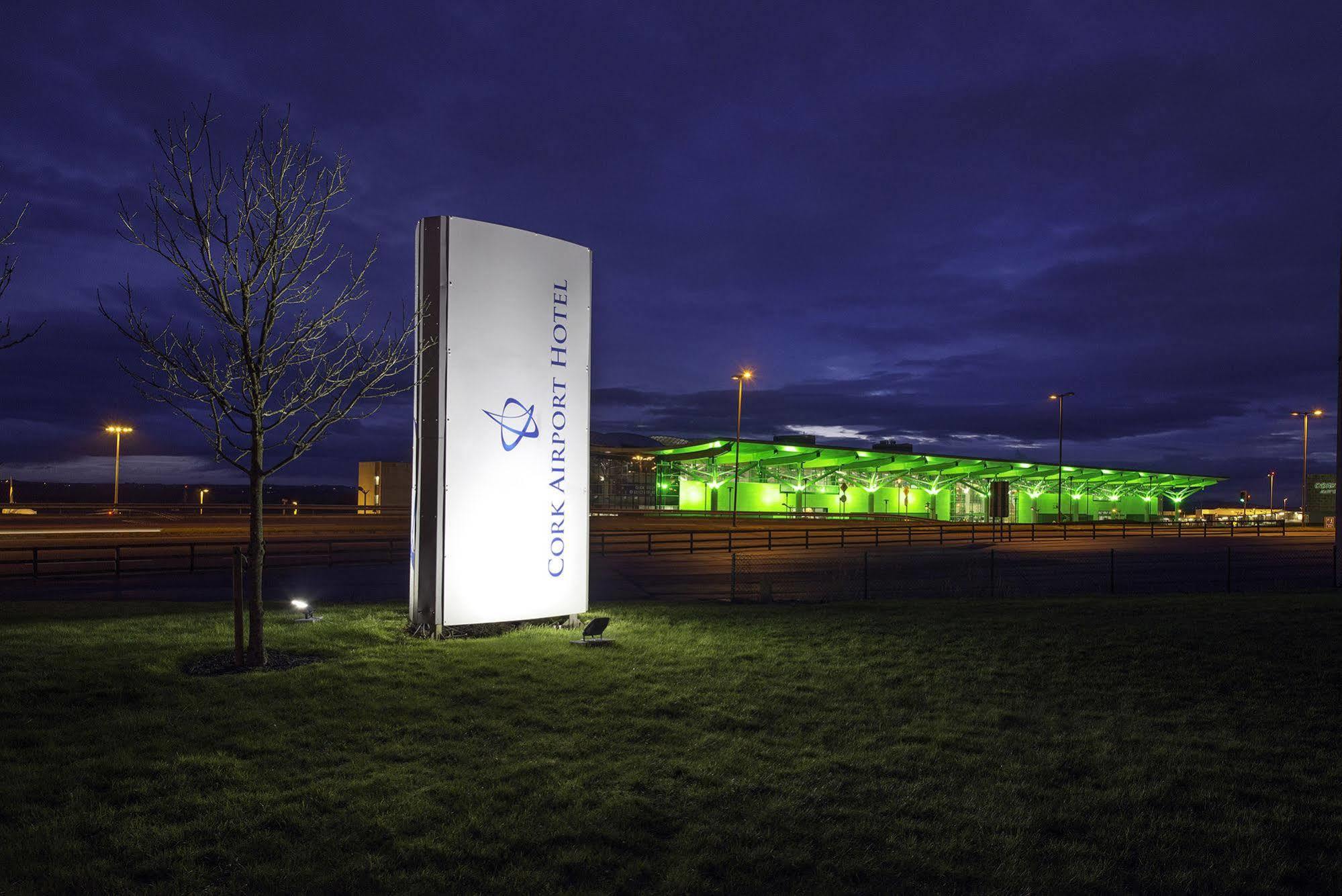 Airport Hotel 4*
