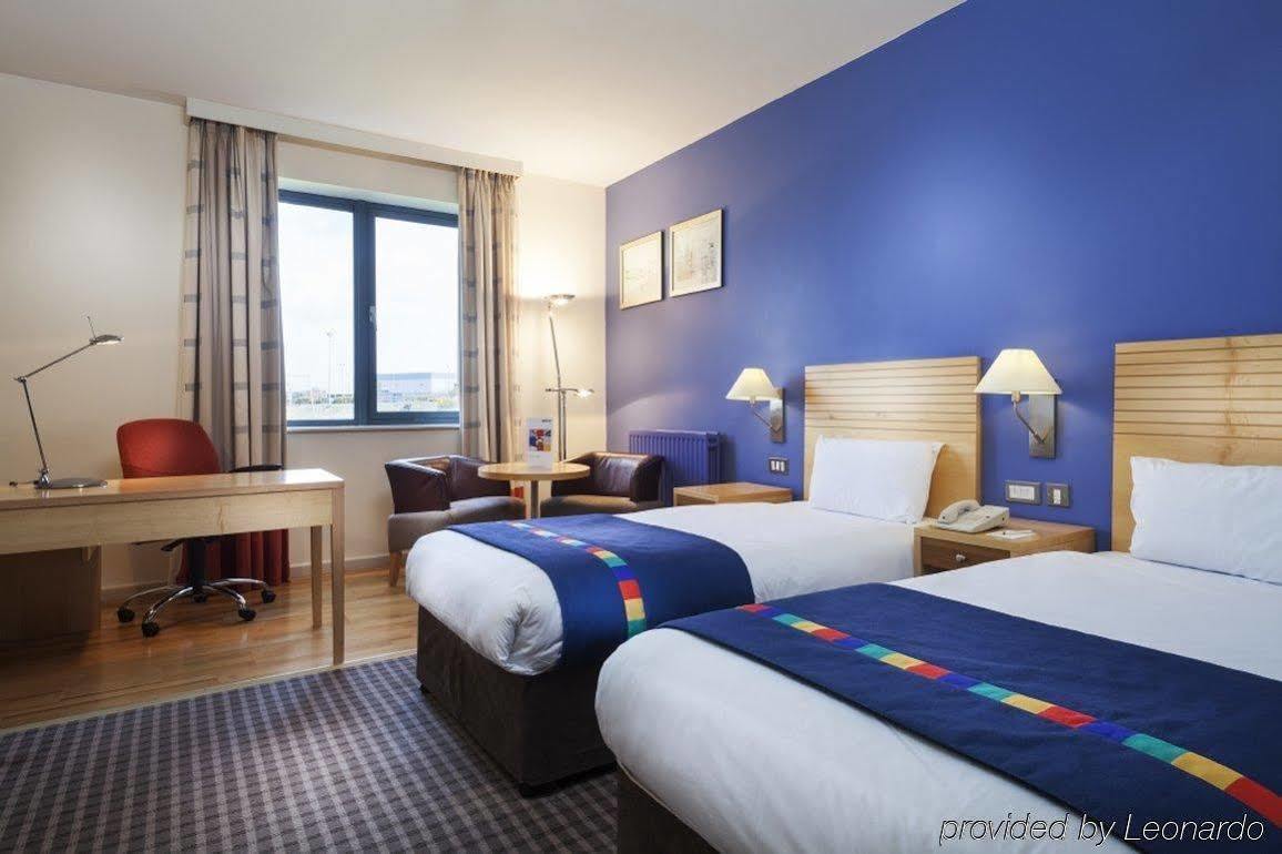Airport Hotel 4*