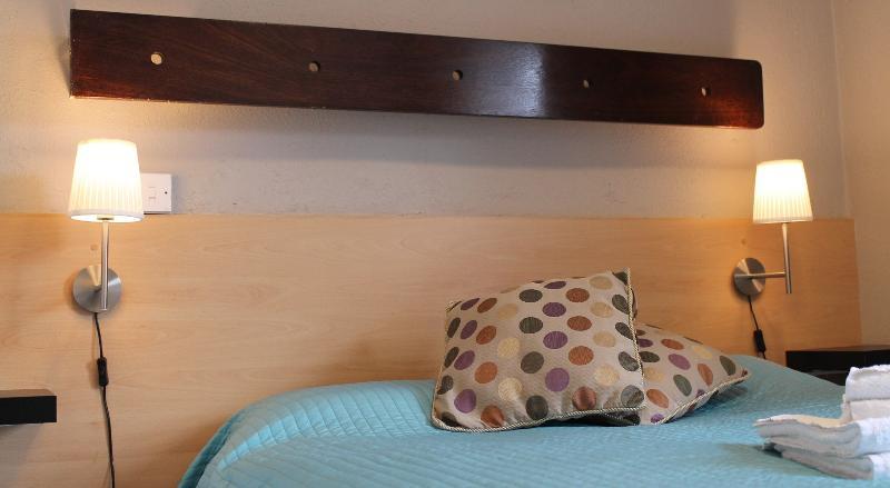 Ashley Hotel 3*