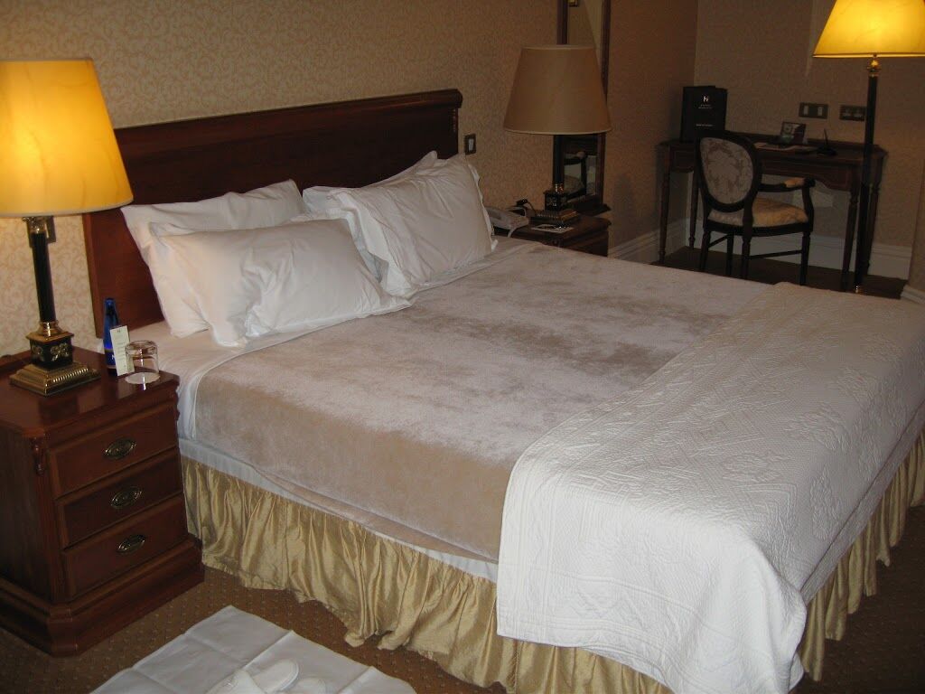 Hayfield Manor 5*