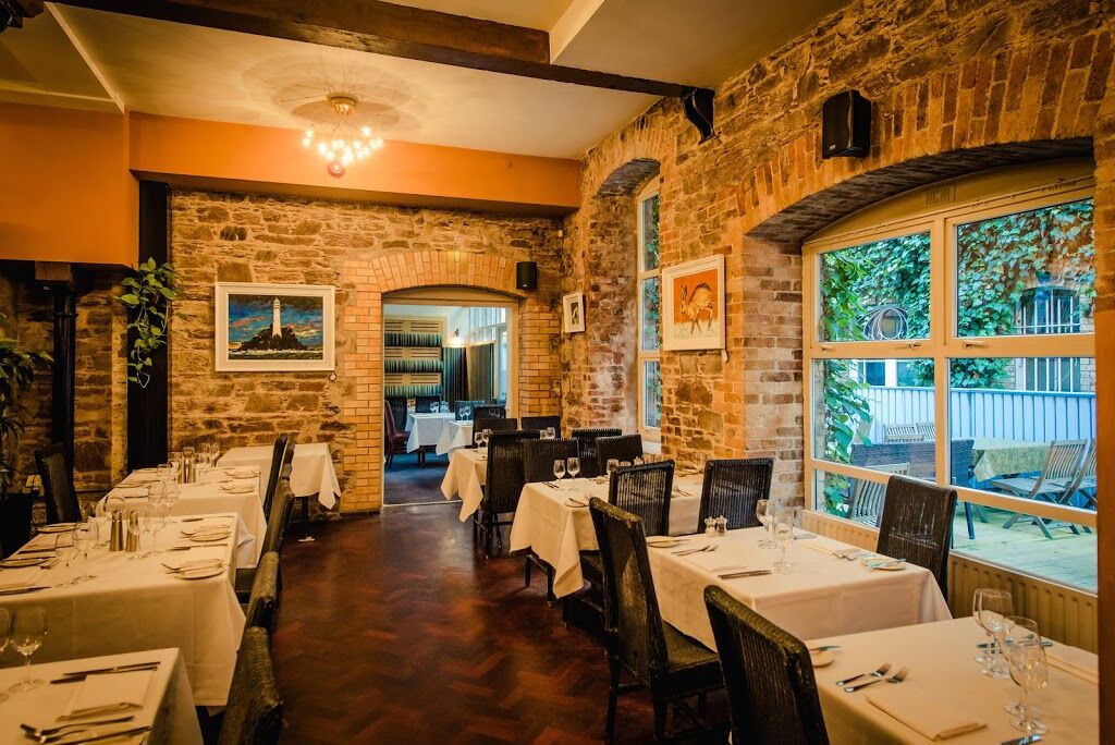 Isaacs Hotel 3*
