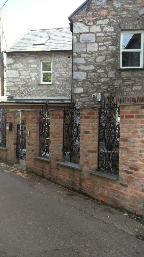 Apartment Historic Hideaway In Centre *