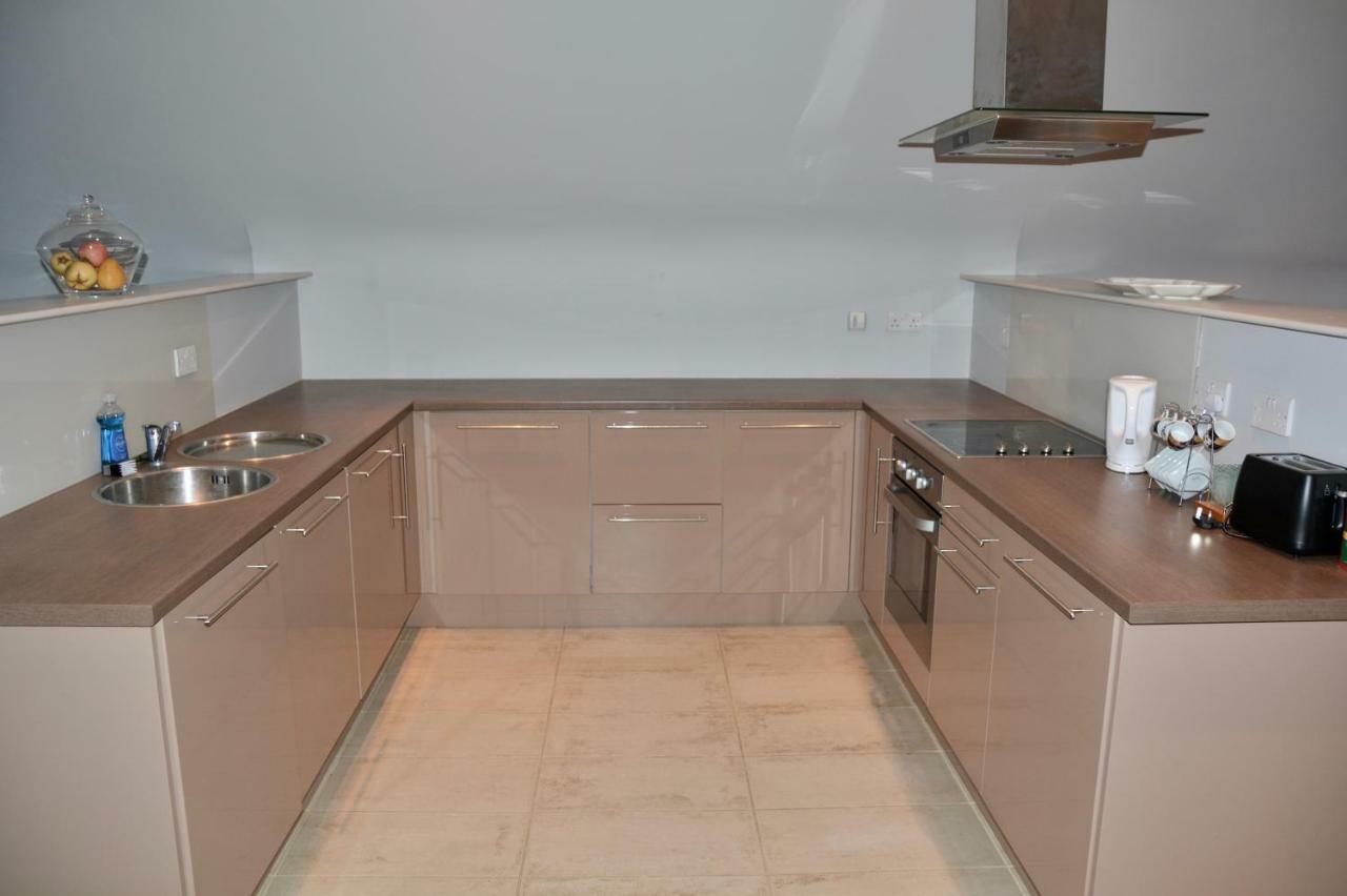 3, Oakleigh House, Donnybrook Hill, Douglas *