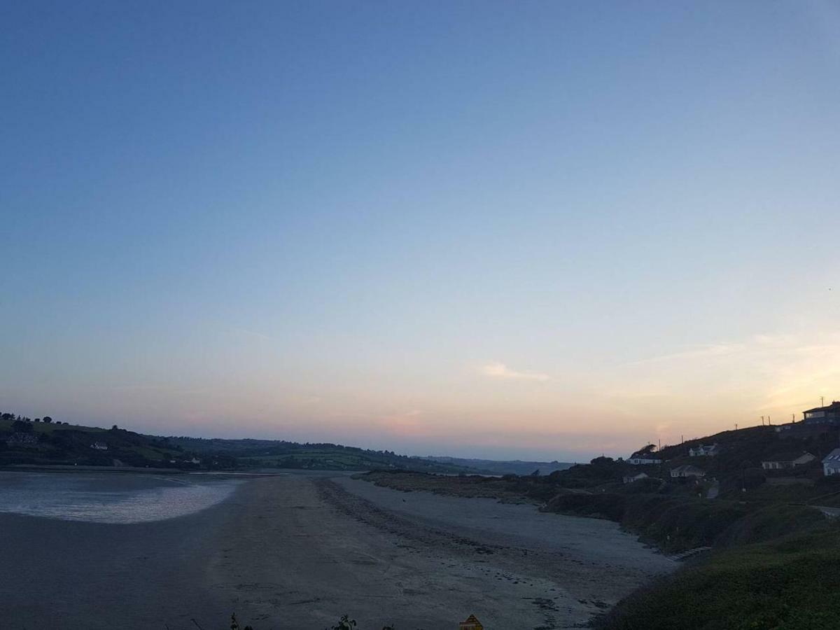 Idyllic Inchydoney Beach - Amazing Sea Views, Path To Beach! Holiday home