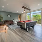 The Bird House - Coastal Lodge In Lovely Forest Setting Nr. Kinsale