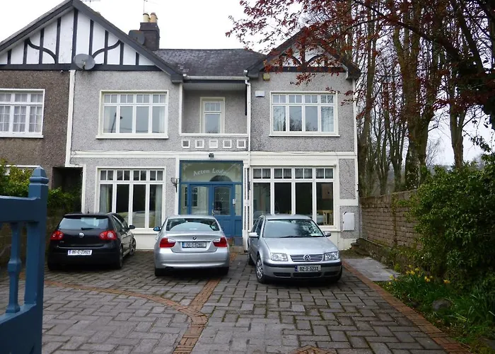 Acton Lodge Guesthouse