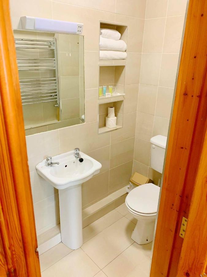 Redclyffe Guest house 3*