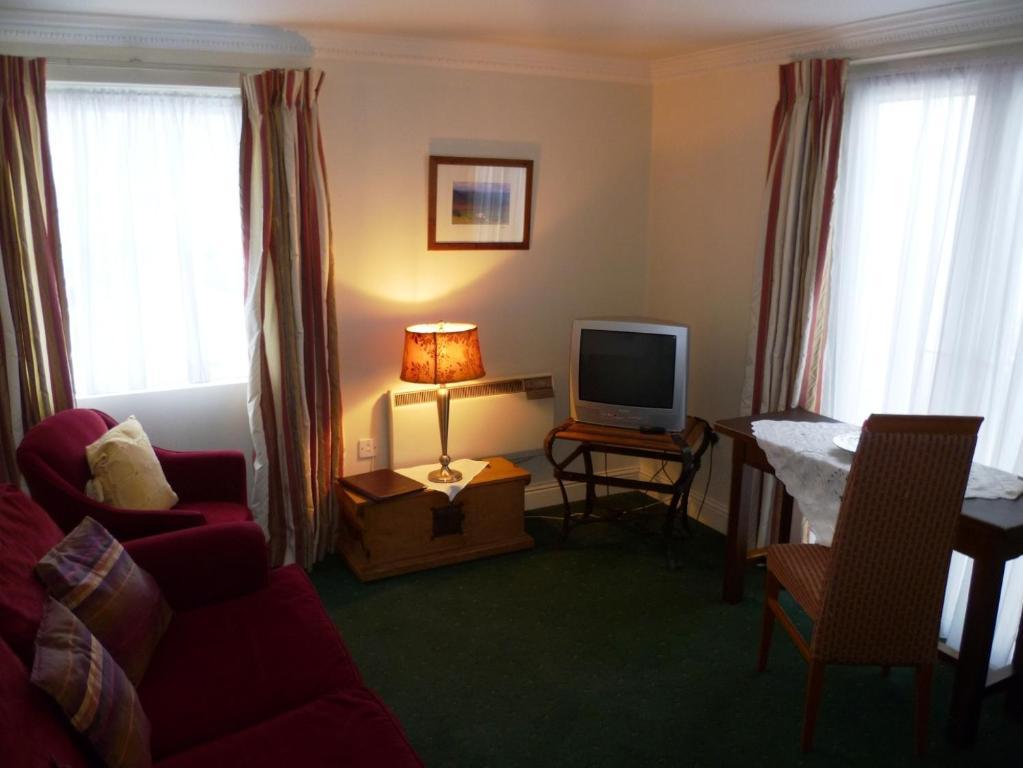 Aban Apartment