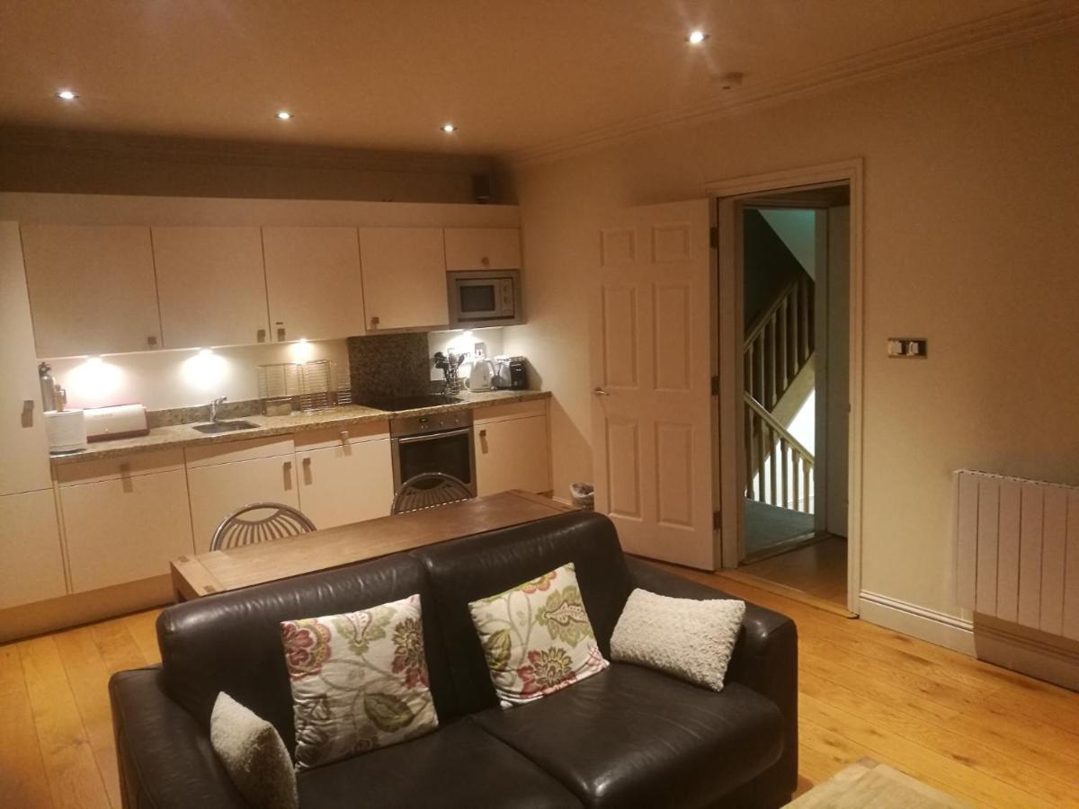 Western Road Guesthouse-