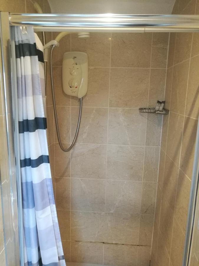 Western Road Guesthouse-