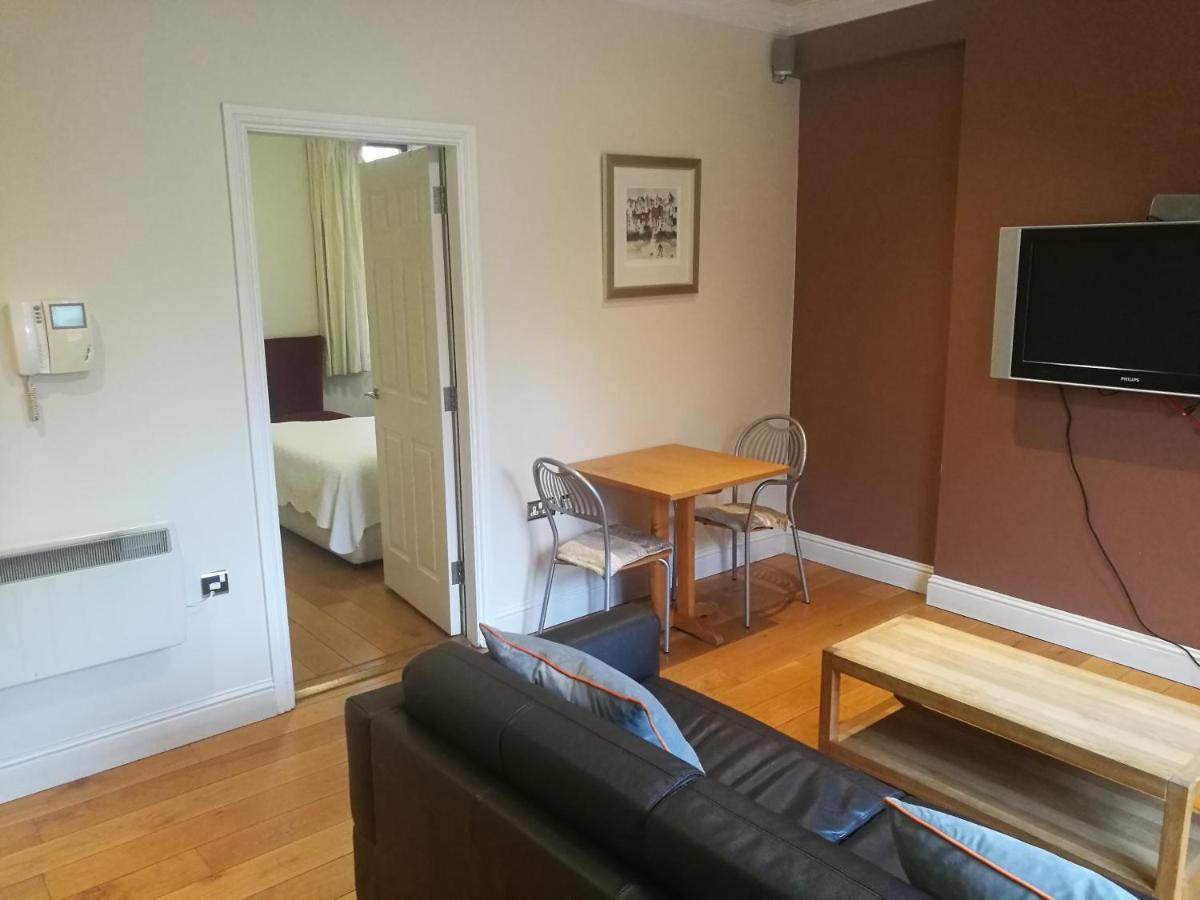 Western Road Guesthouse-