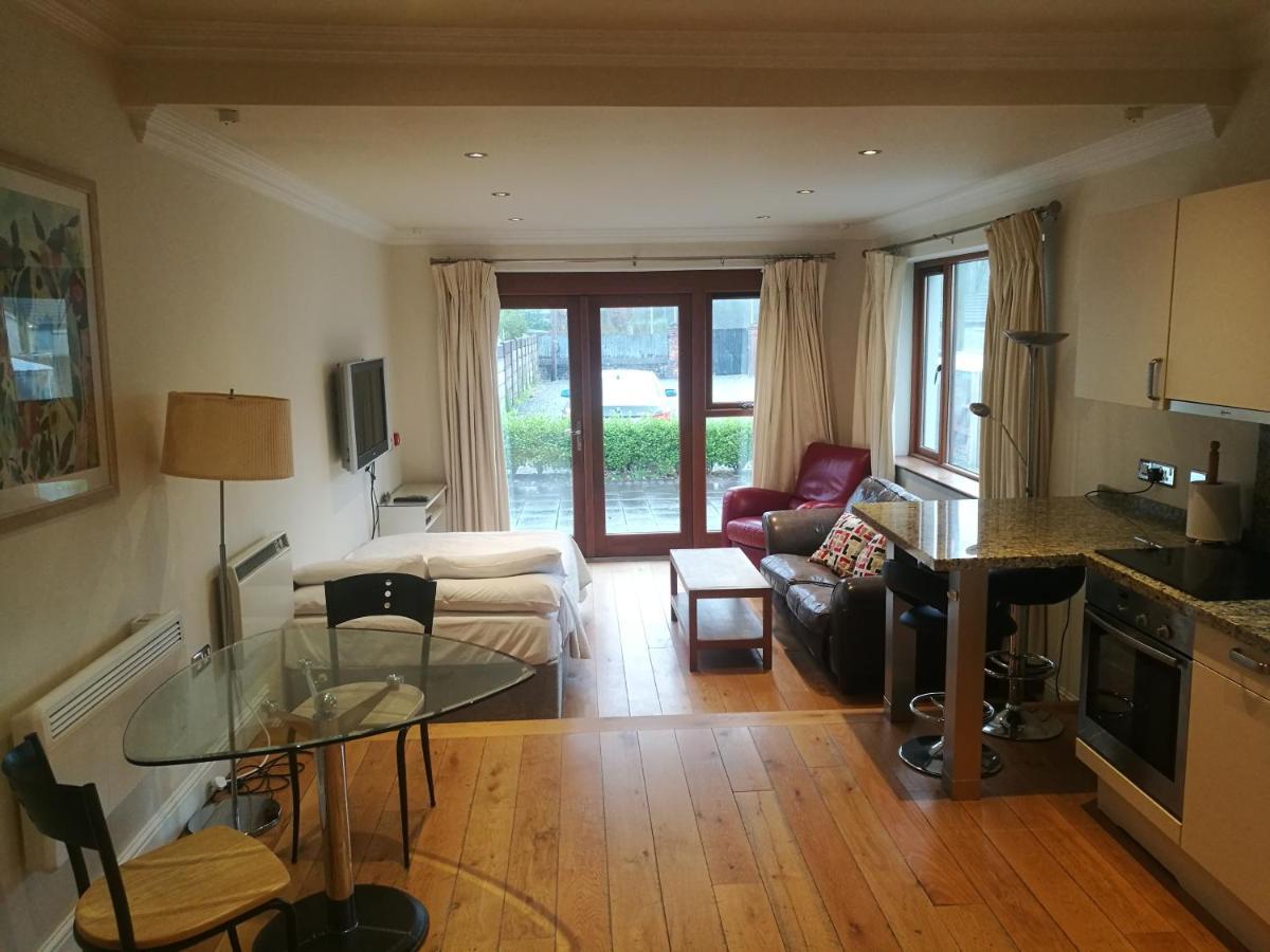 Western Road Guesthouse- * Cork