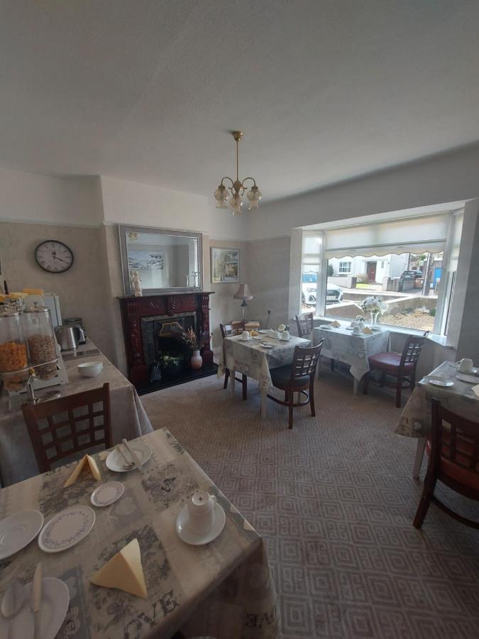 Blackrock Carole Ville Guesthouse Bed & Breakfast 3*
