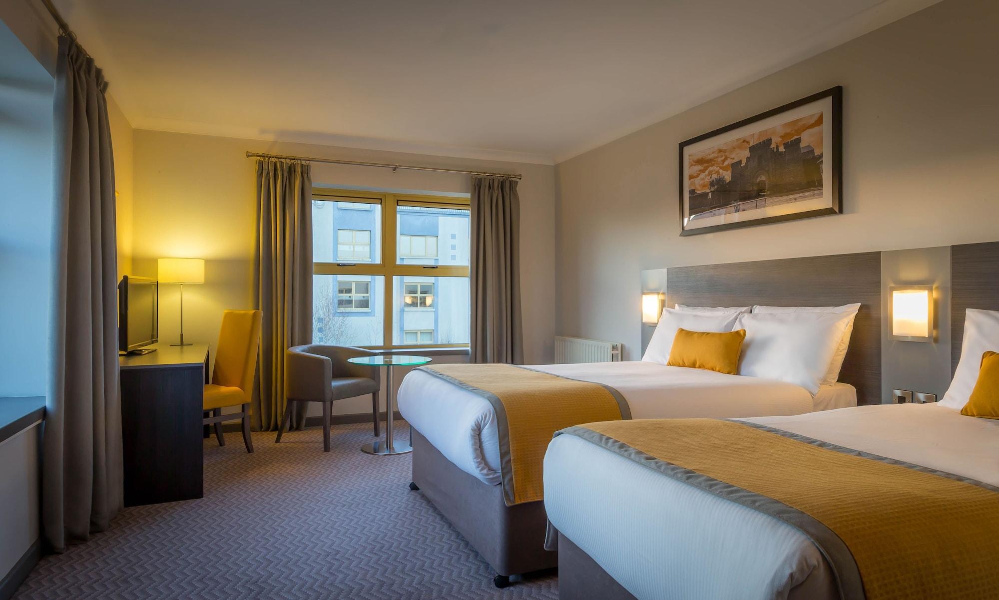 Maldron Shandon Hotel 4*