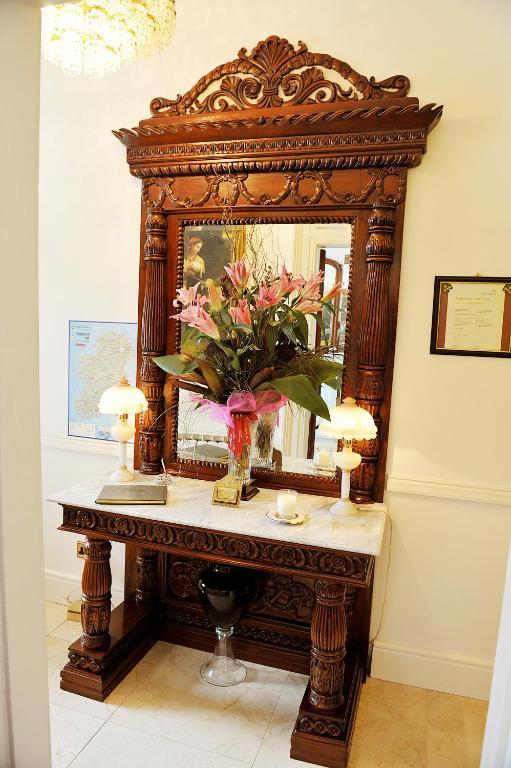 The Blarney Stone Guest house Cork