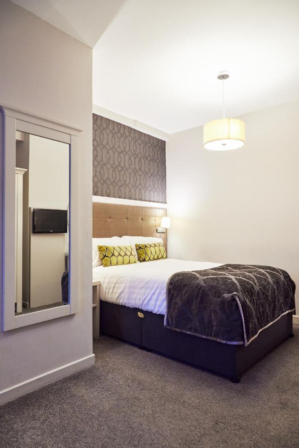 Hotel Isaacs Cork