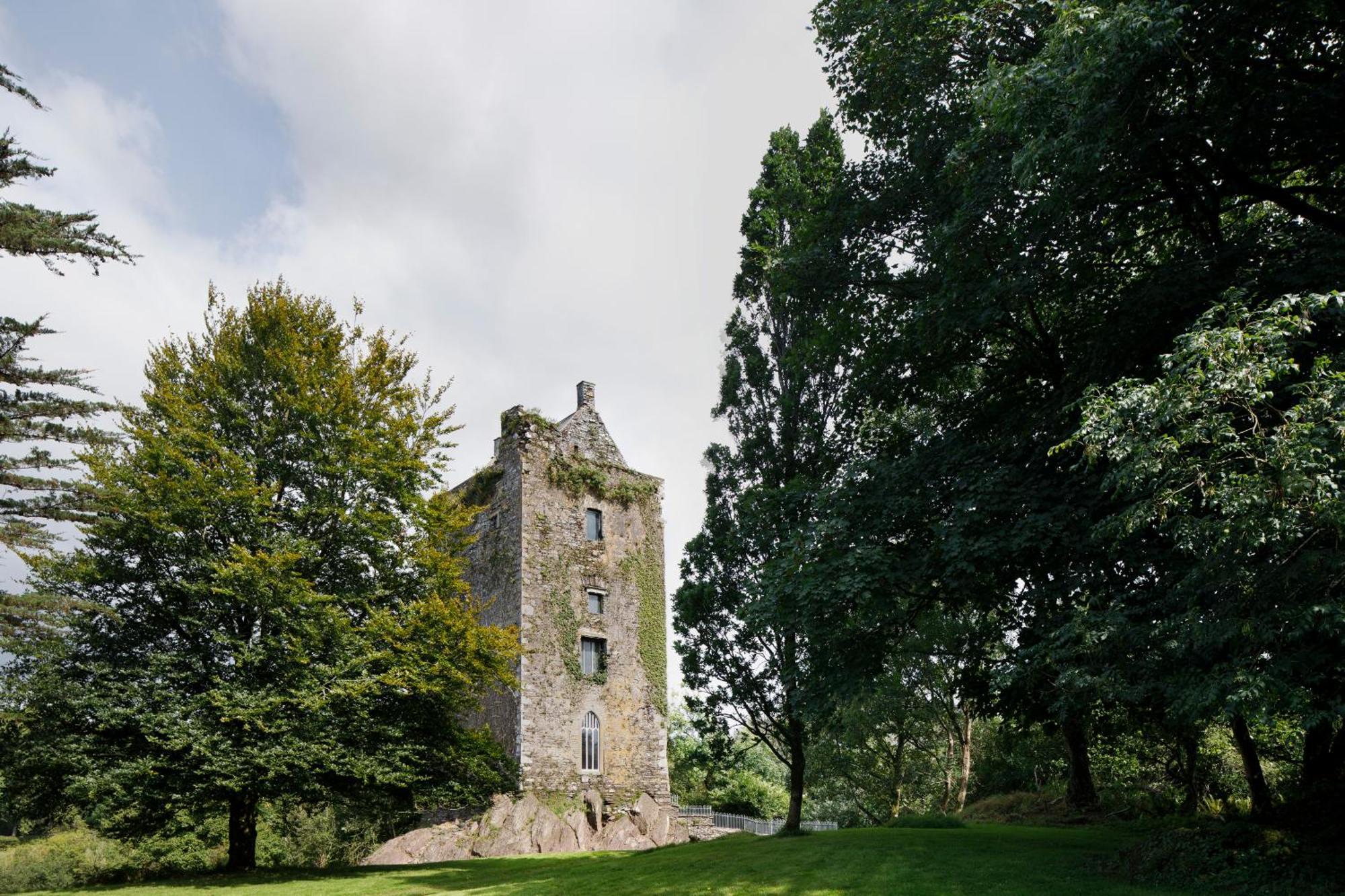 Dripsey Castle Estate * Cork