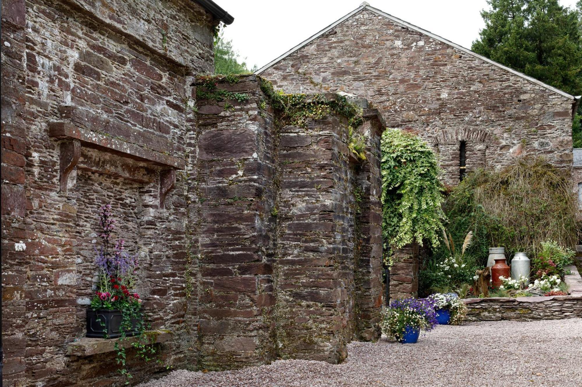 Country house Dripsey Castle Estate *