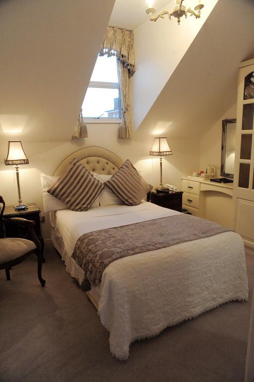 The Blarney Stone Guest house Cork