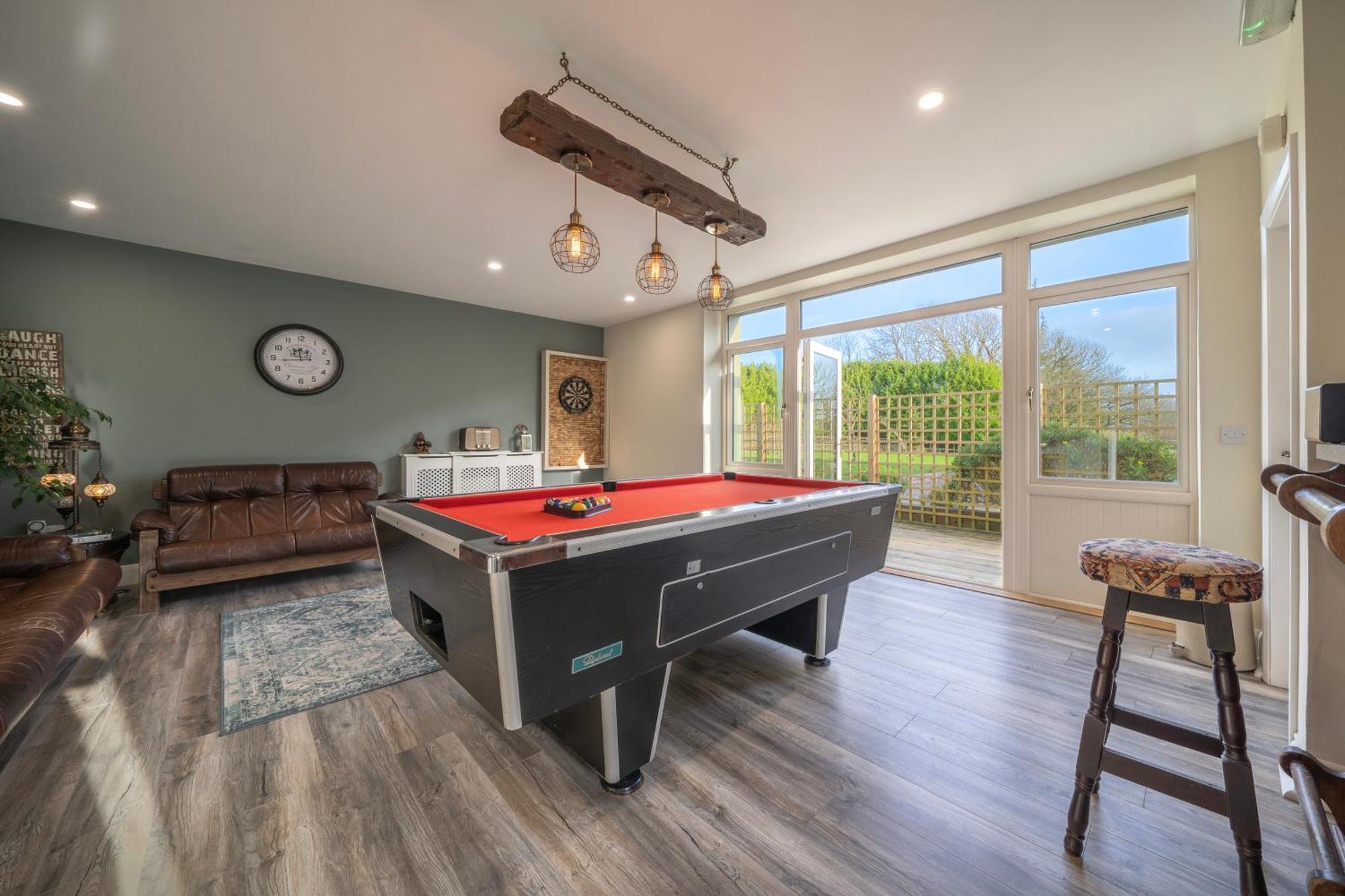 The Bird House - Coastal In Lovely Forest Setting Nr. Kinsale Holiday home Cork