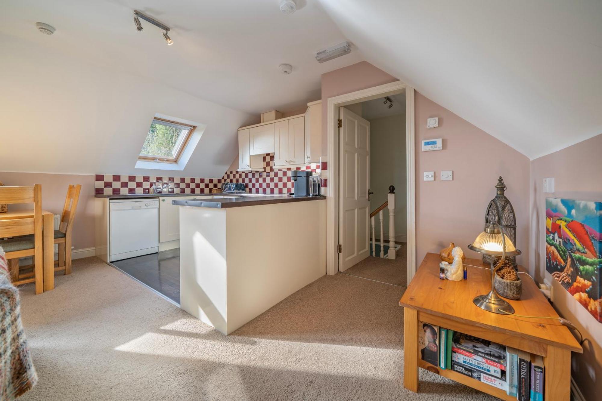 The Bird House - Coastal In Lovely Forest Setting Nr. Kinsale