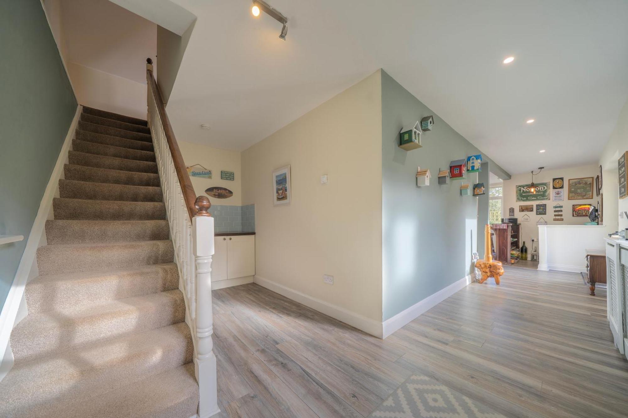 The Bird House - Coastal In Lovely Forest Setting Nr. Kinsale Holiday home Cork