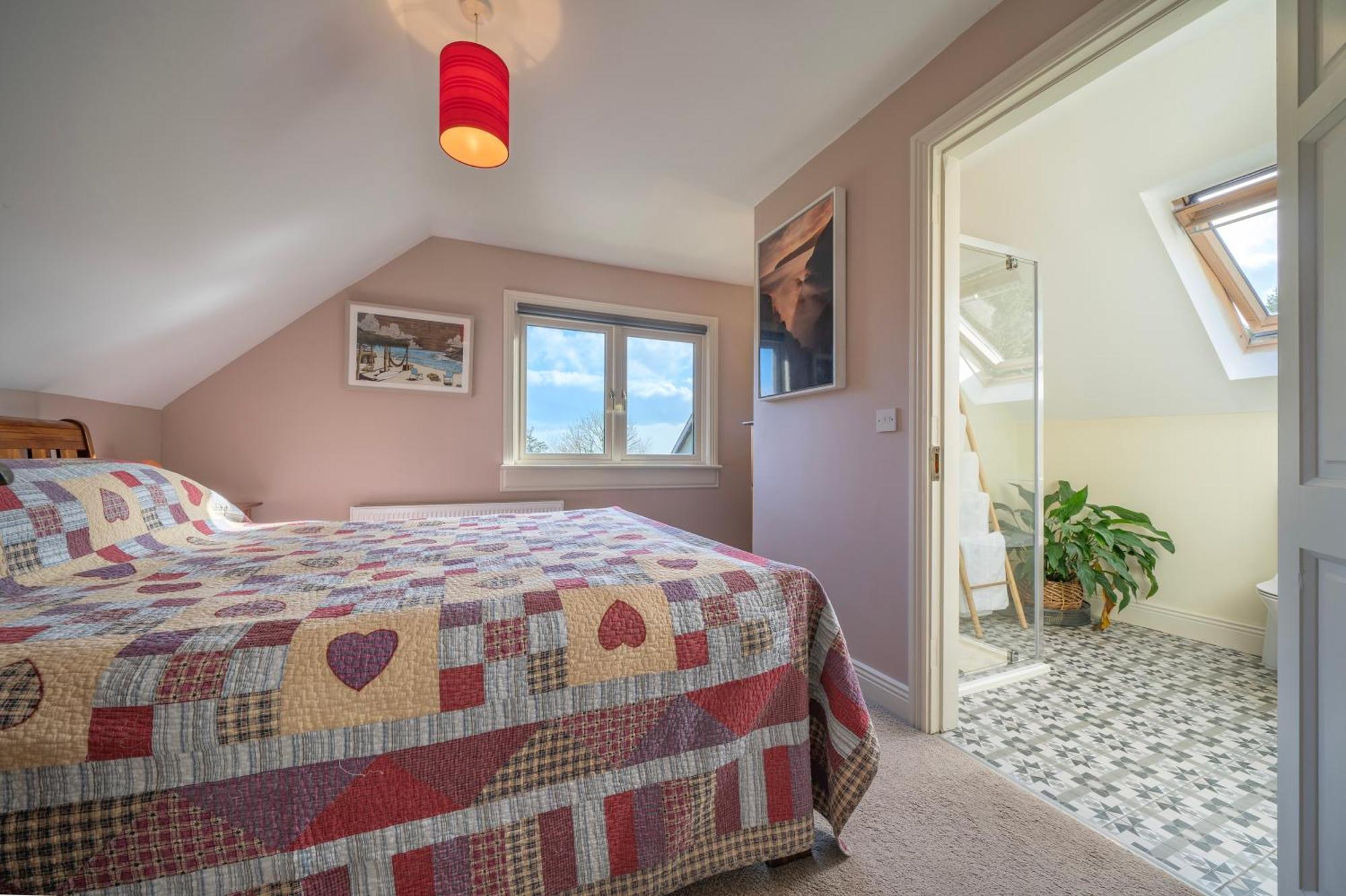 The Bird House - Coastal In Lovely Forest Setting Nr. Kinsale Holiday home *