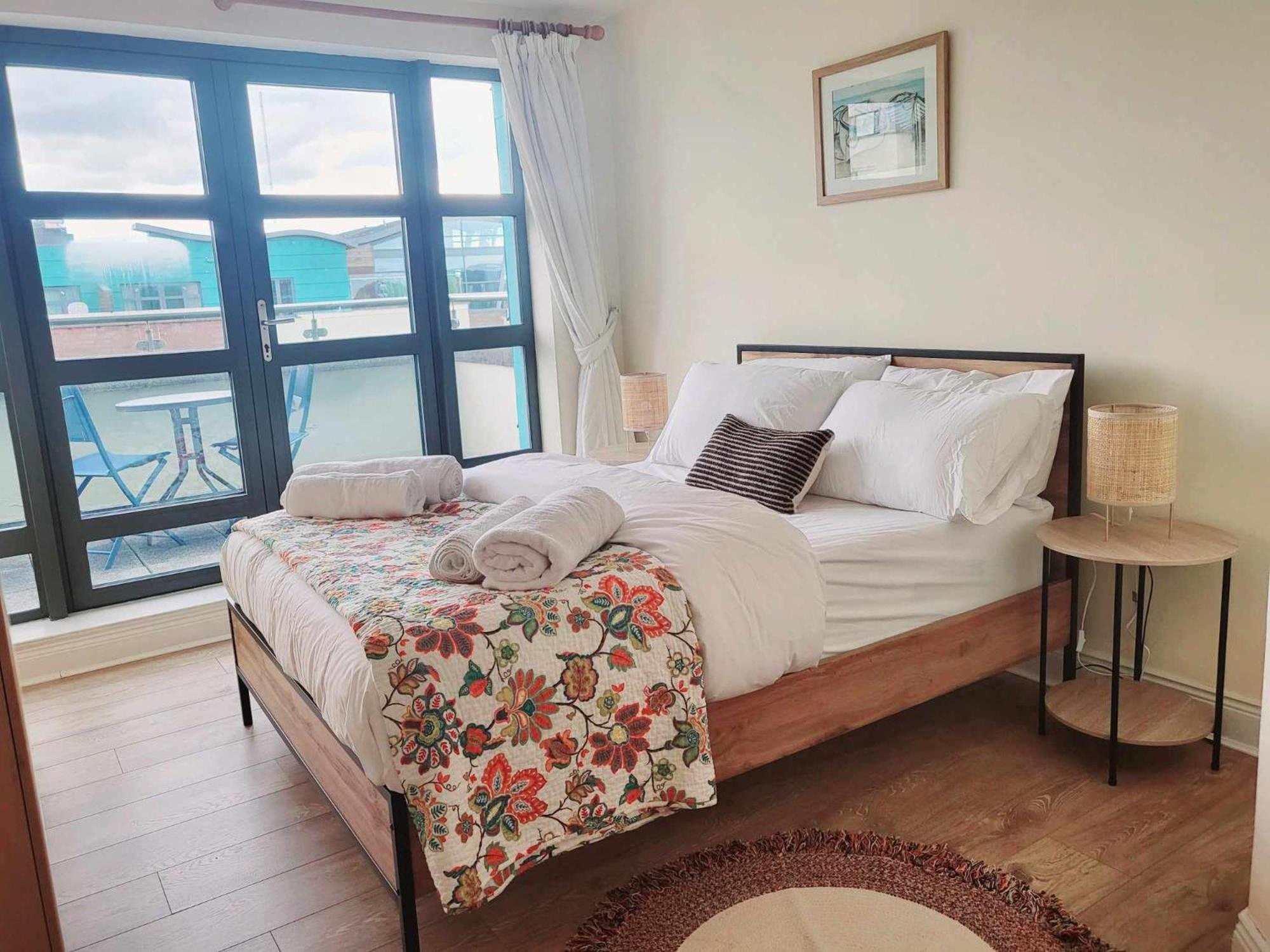 Panoramic Two-bedroom Penthouse * Cork