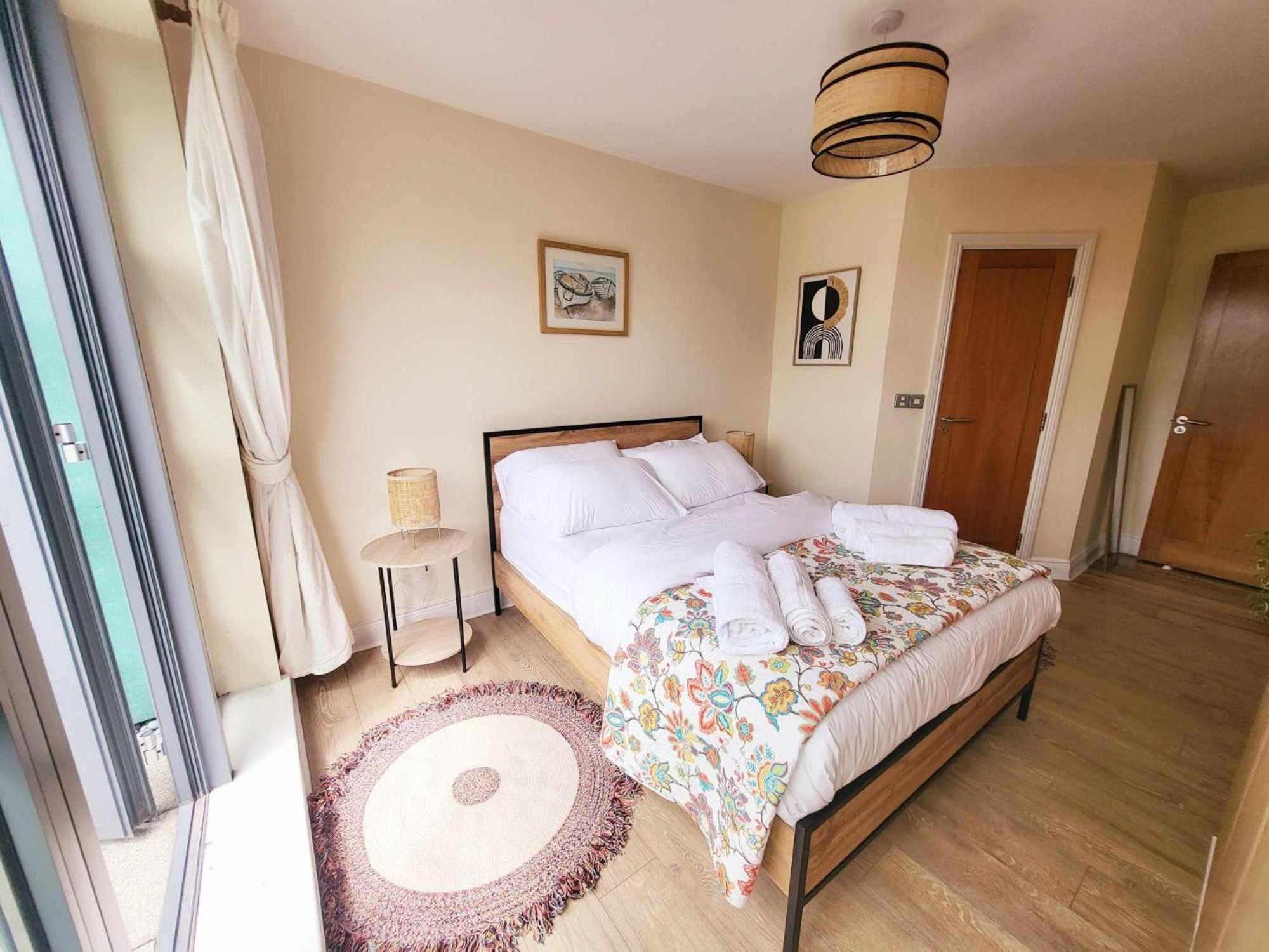 Apartment Panoramic Two-bedroom Penthouse Cork