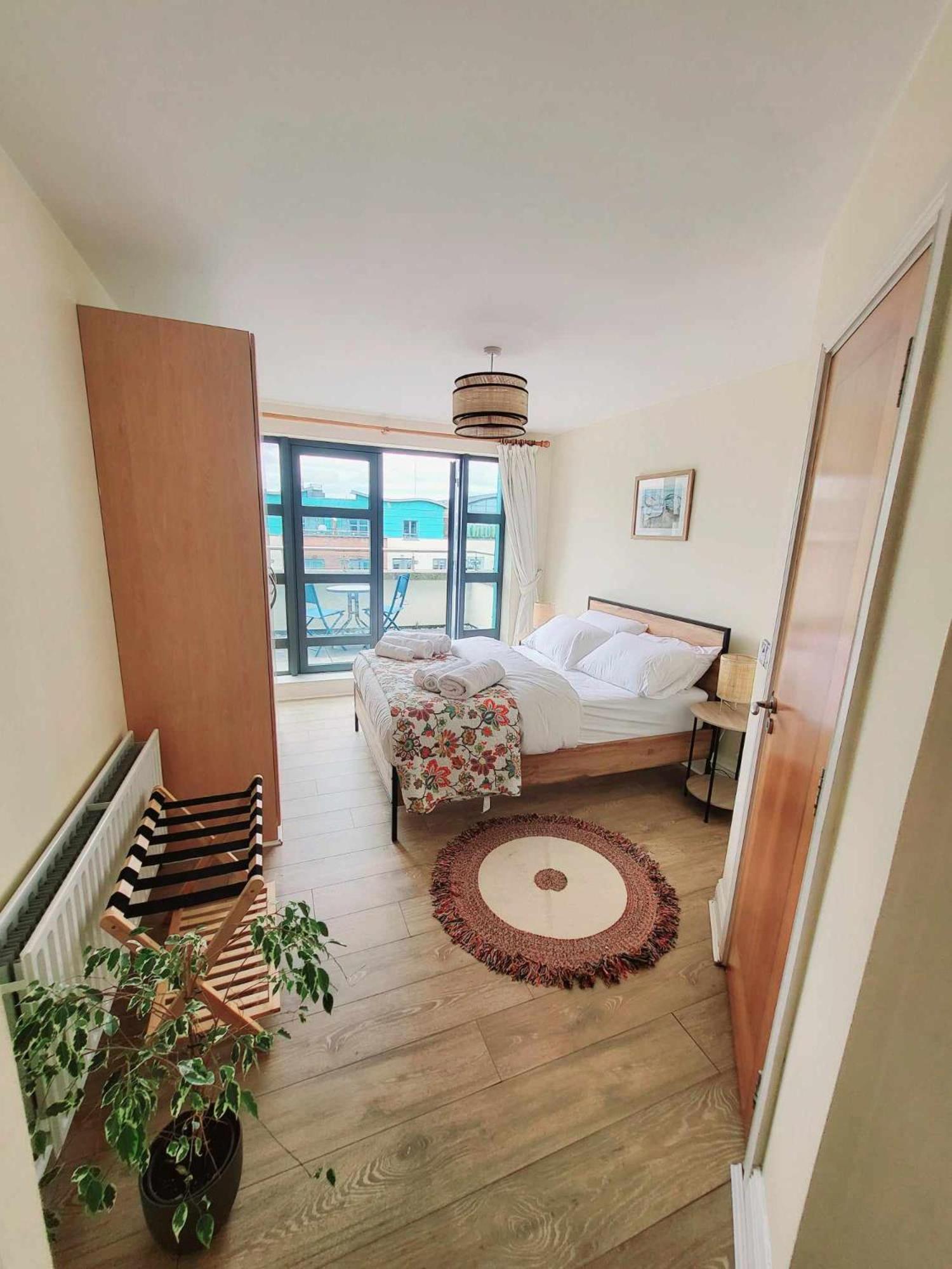 Panoramic Two-bedroom Penthouse Apartment Cork