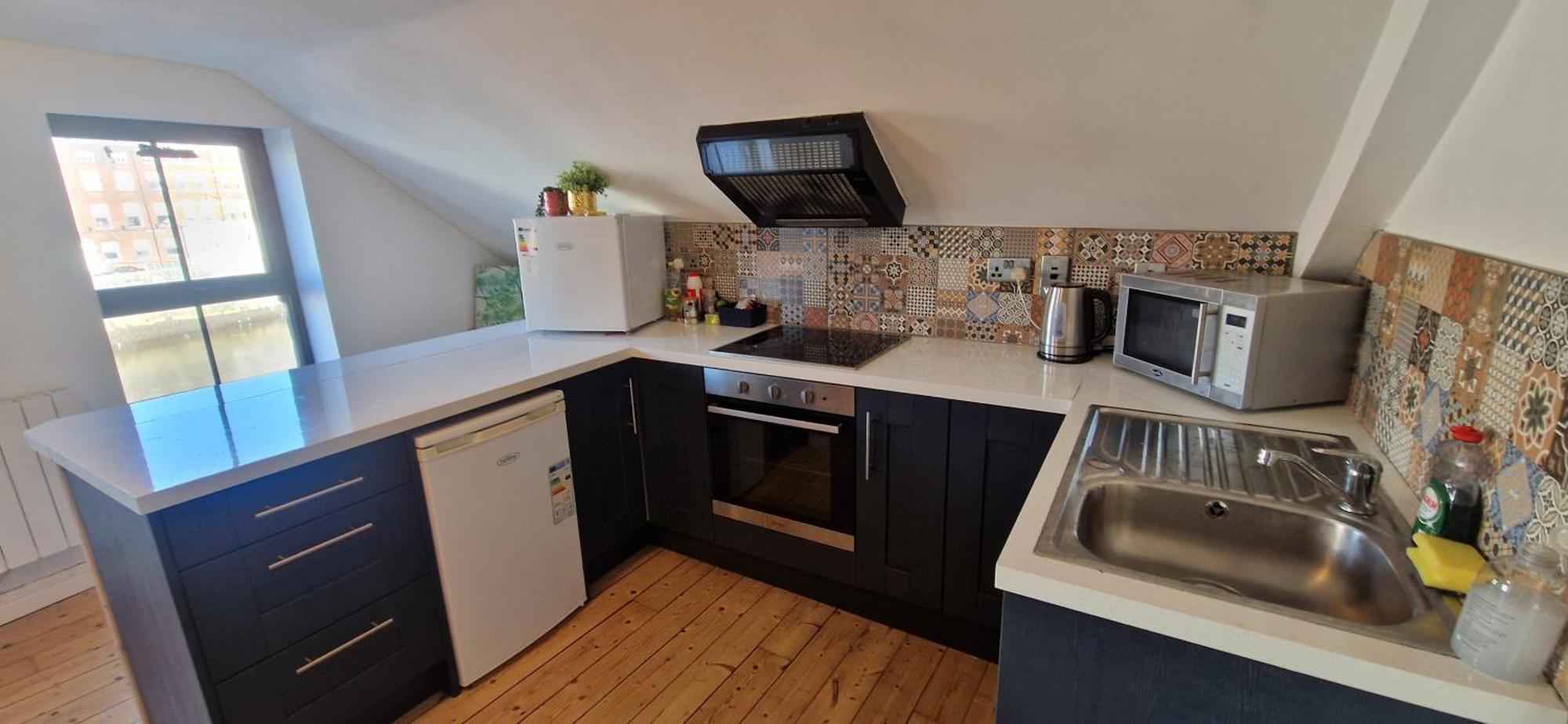 Apartment Spacious Riverside 2bd Mid - Above Bar&venue *