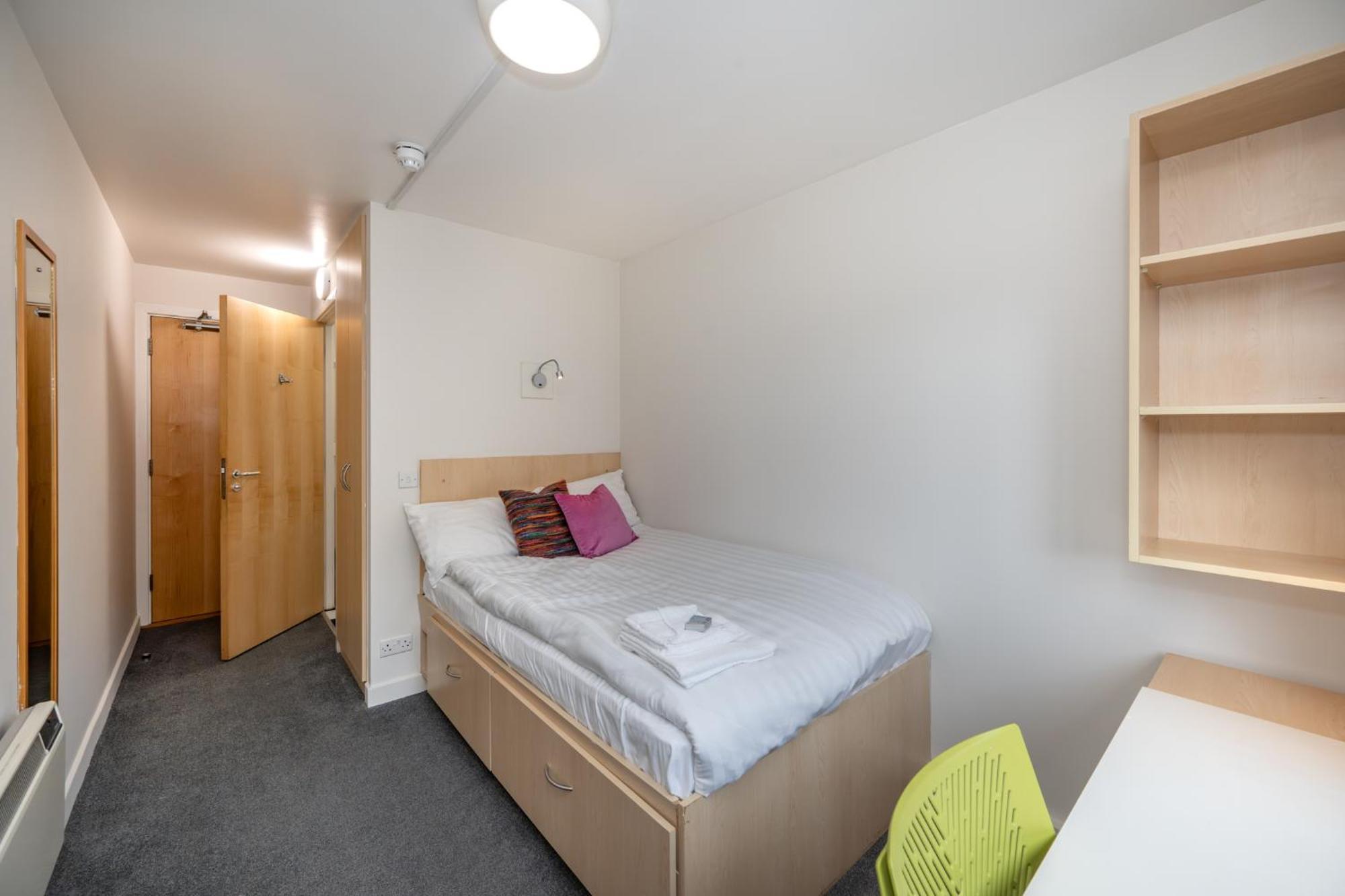 Hall - Ucc Summer Beds Cork
