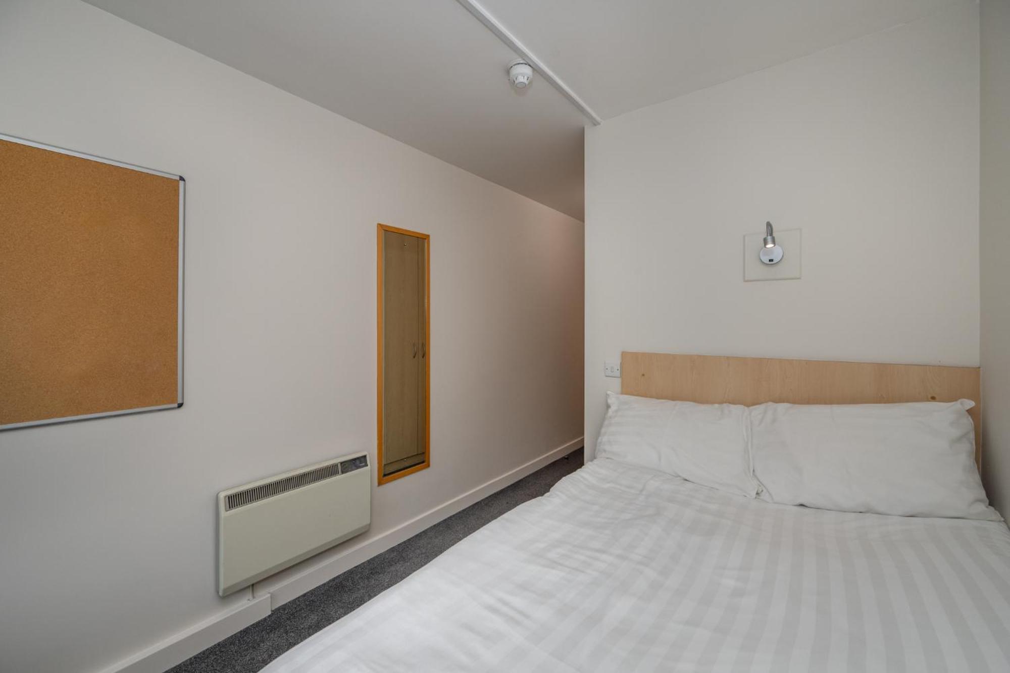 Hall - Ucc Summer Beds Cork