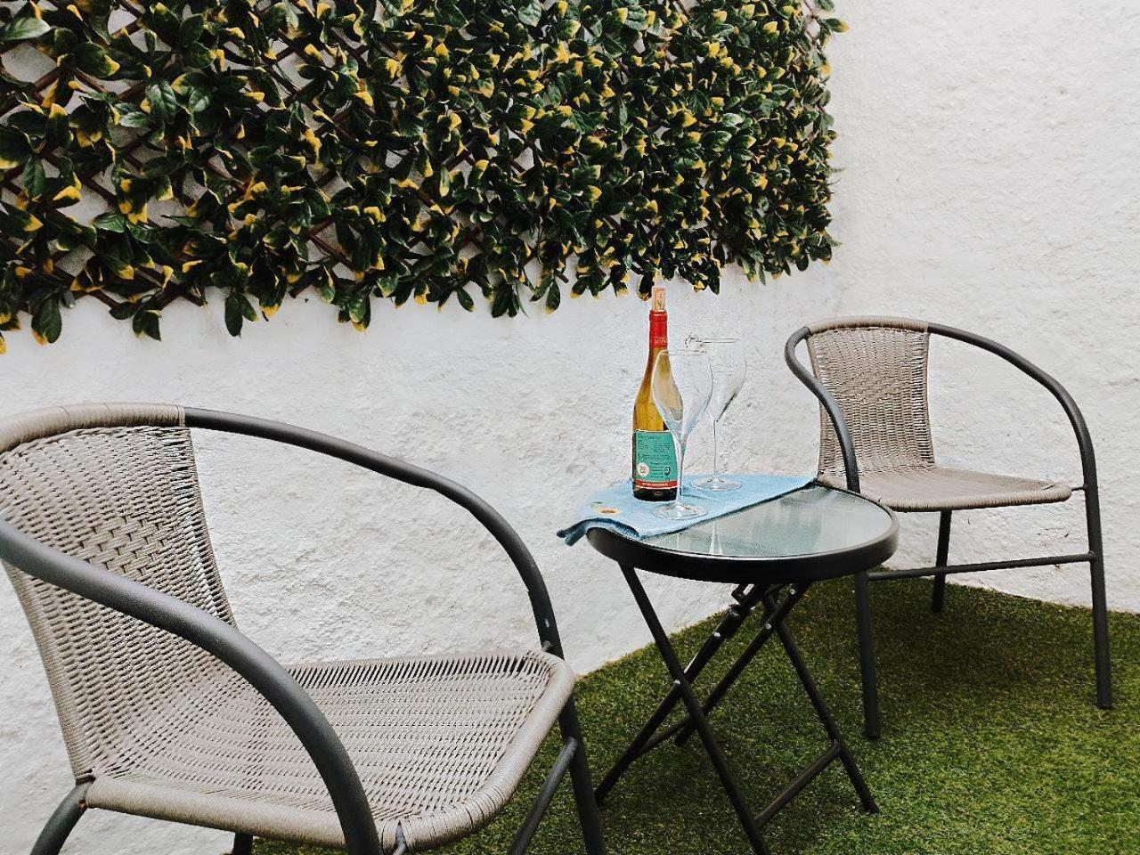 Cosy - House - Sleeps 4 - Centre