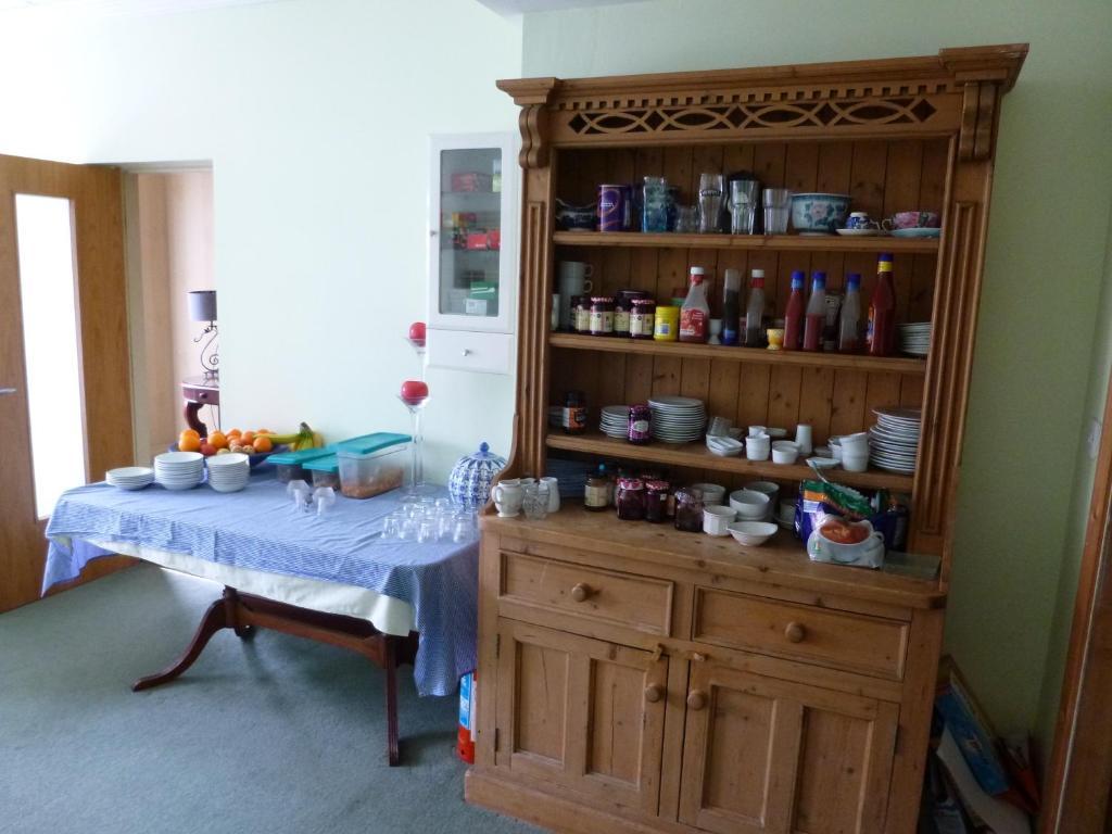 Acton Lodge Guesthouse Bed & Breakfast